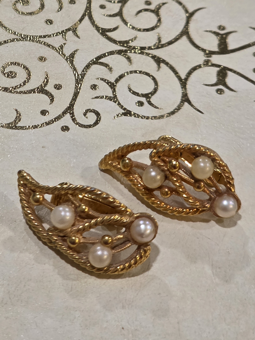 Vintage Gold-tone Leaf With Faux Pearl Clip-on Earrings